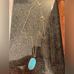 Kendra Scott necklace